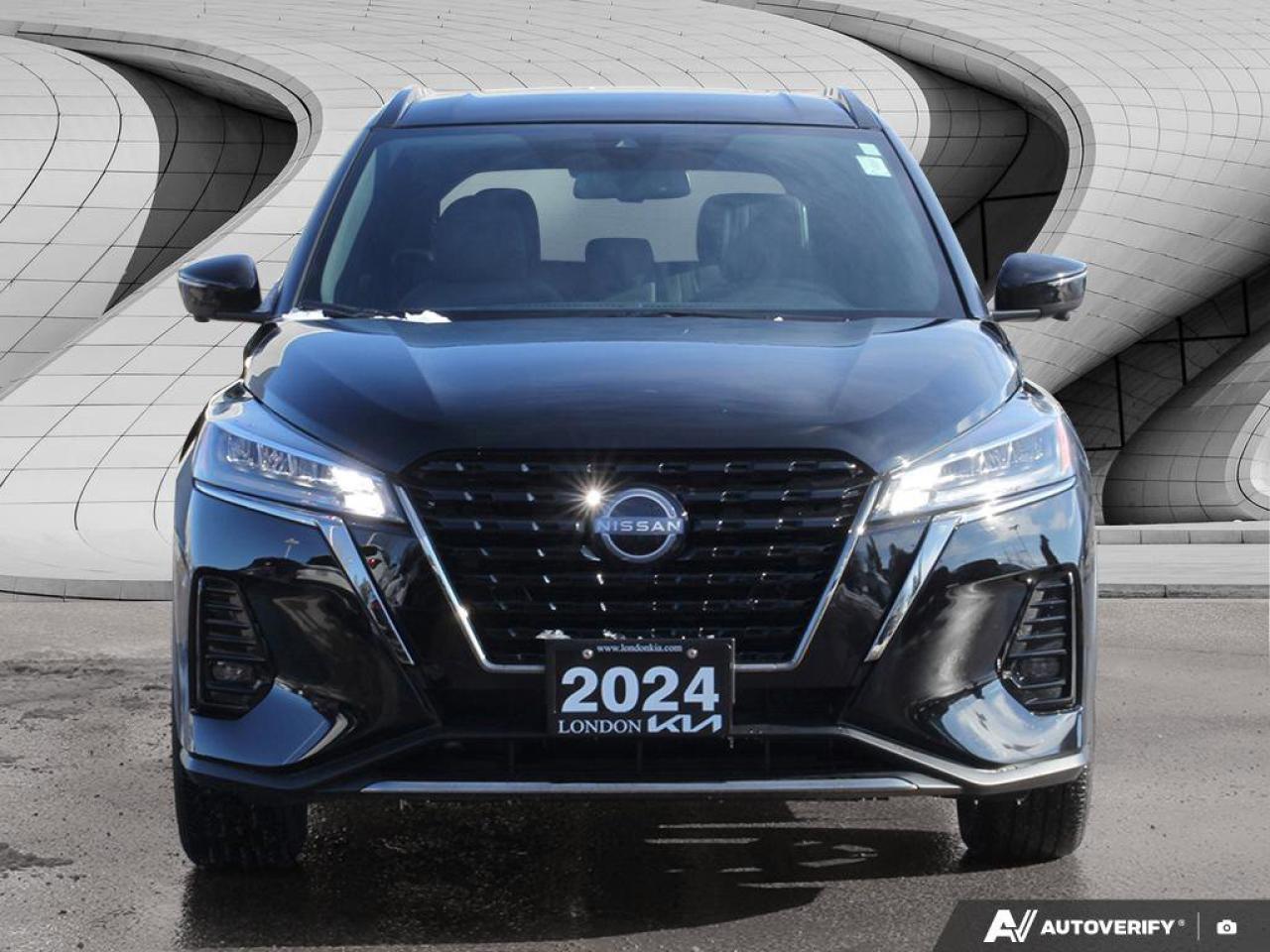 2024 Nissan Kicks SR   Apple CarPlay   Heated Seats   BackUp Camera Photo