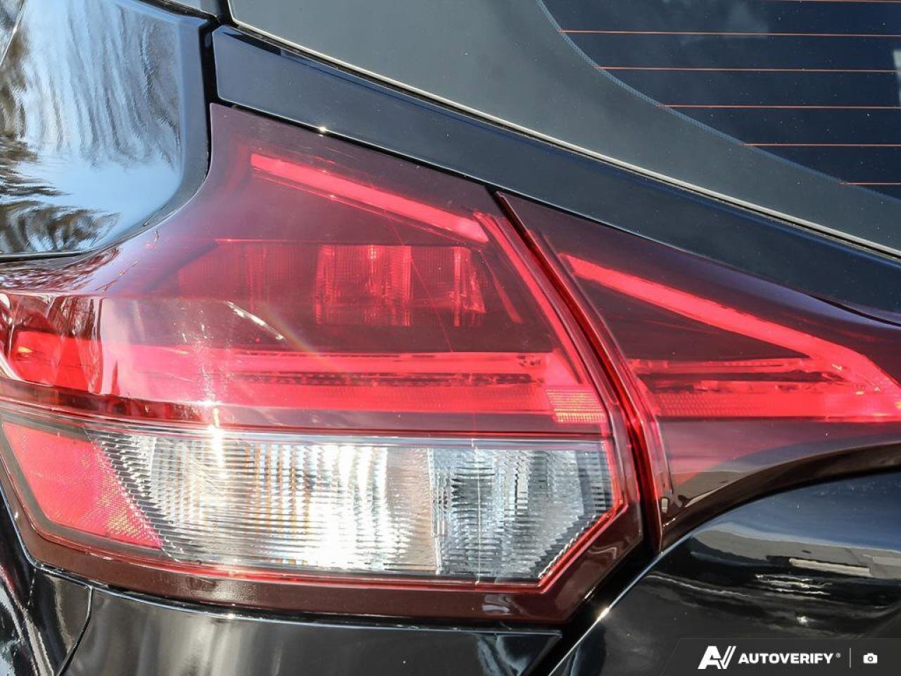 2024 Nissan Kicks SR   Apple CarPlay   Heated Seats   BackUp Camera Photo