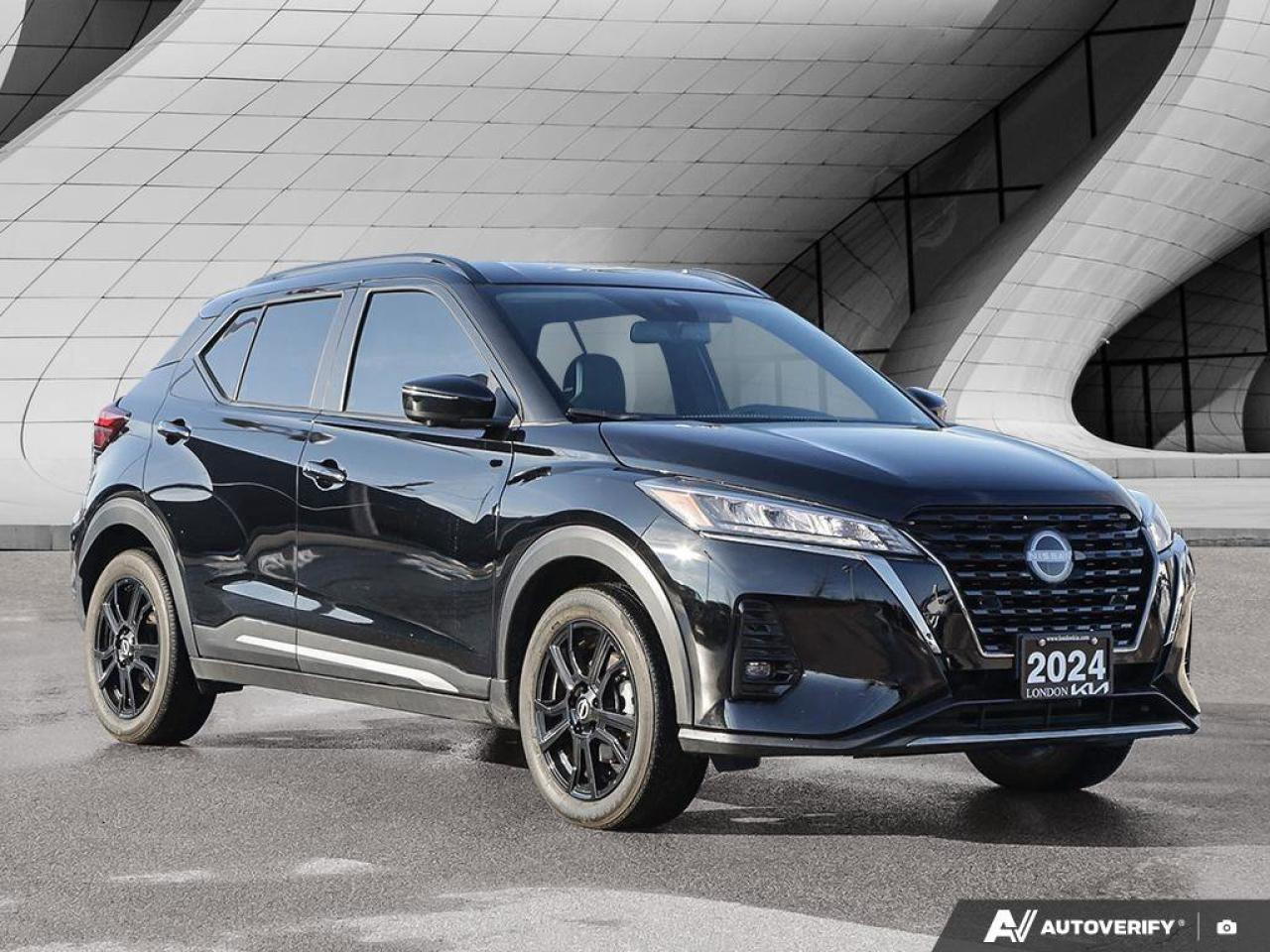 2024 Nissan Kicks SR   Apple CarPlay   Heated Seats   BackUp Camera Photo