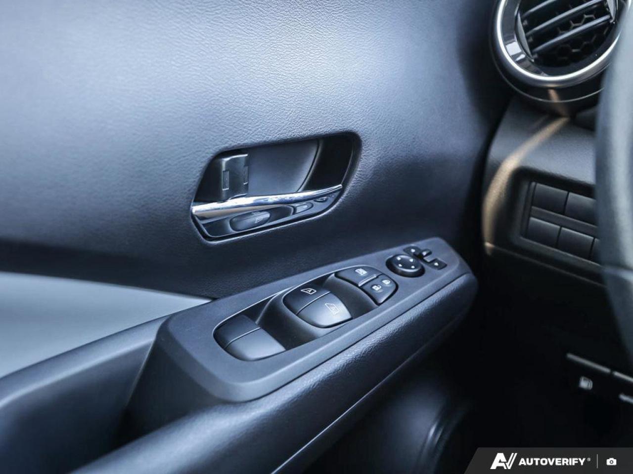 2024 Nissan Kicks SR   Apple CarPlay   Heated Seats   BackUp Camera Photo