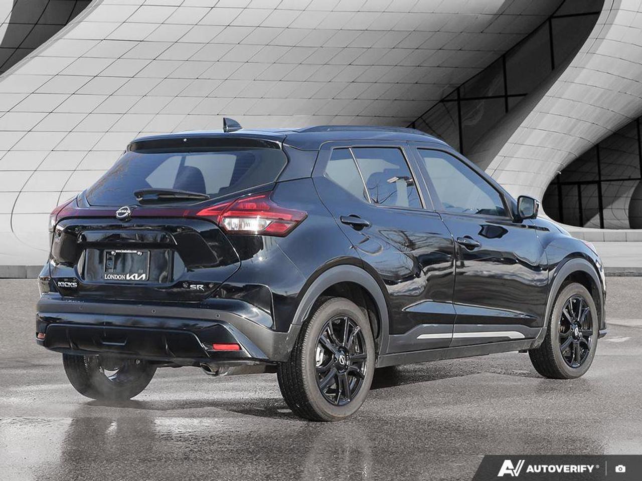 2024 Nissan Kicks SR   Apple CarPlay   Heated Seats   BackUp Camera Photo