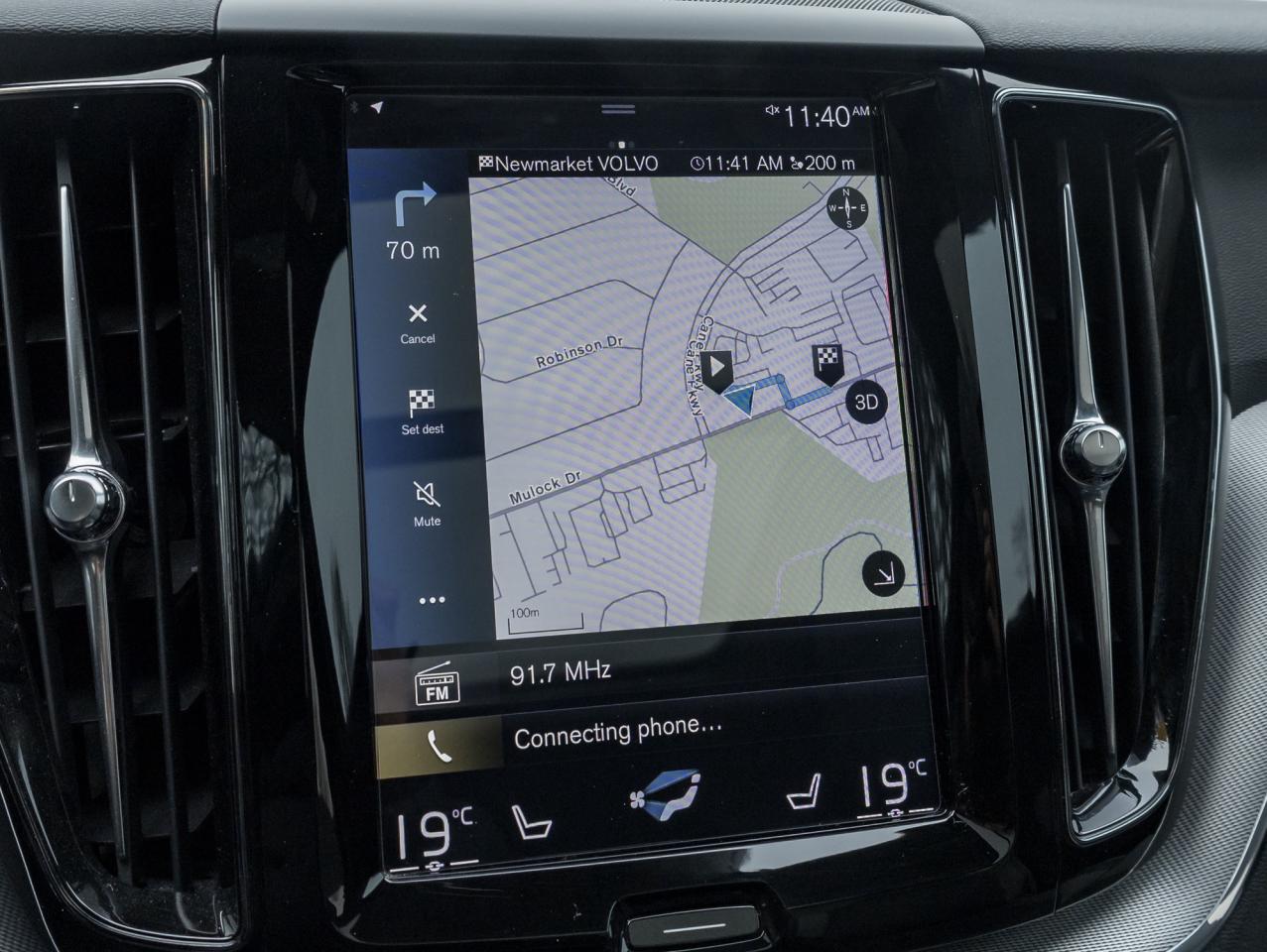 2020 Volvo XC60 T6 AWD R-Design POLESTAR  22' ALLOY WHEELS  LOW KM Photo