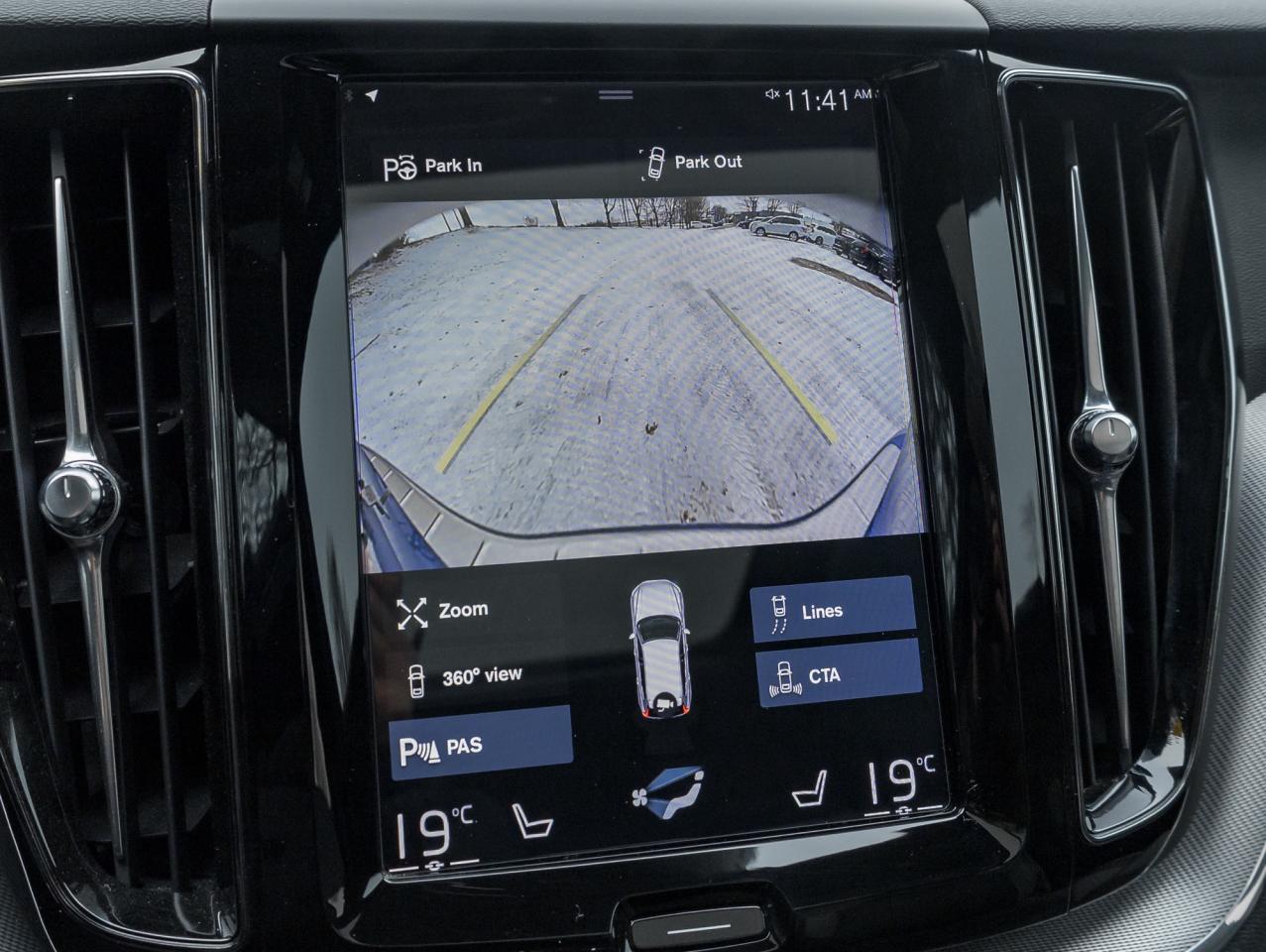 2020 Volvo XC60 T6 AWD R-Design POLESTAR  22' ALLOY WHEELS  LOW KM Photo