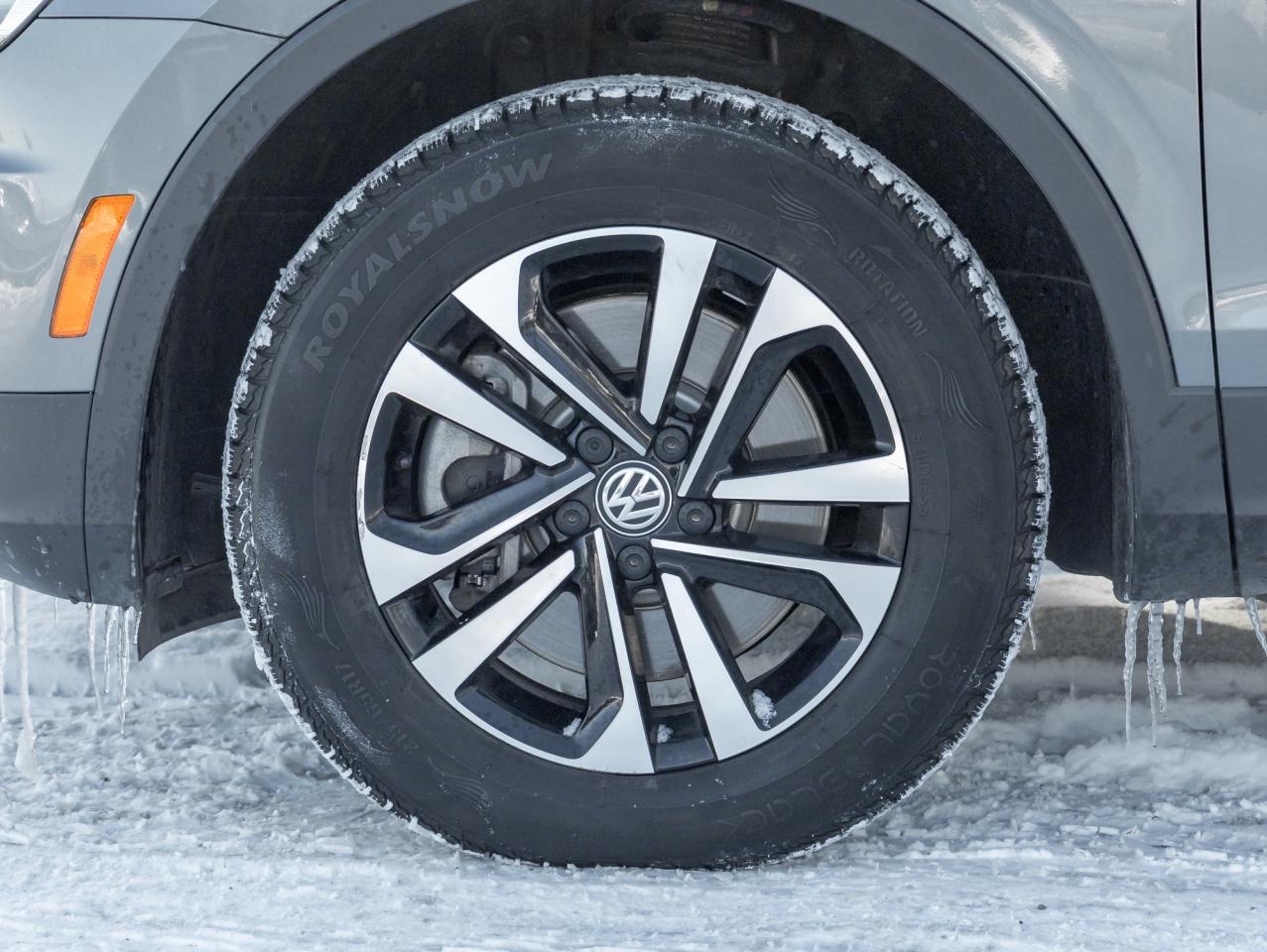 2021 Volkswagen Tiguan United 4MOTION   ONE OWNER   SAFETY CERTIFIED Photo3