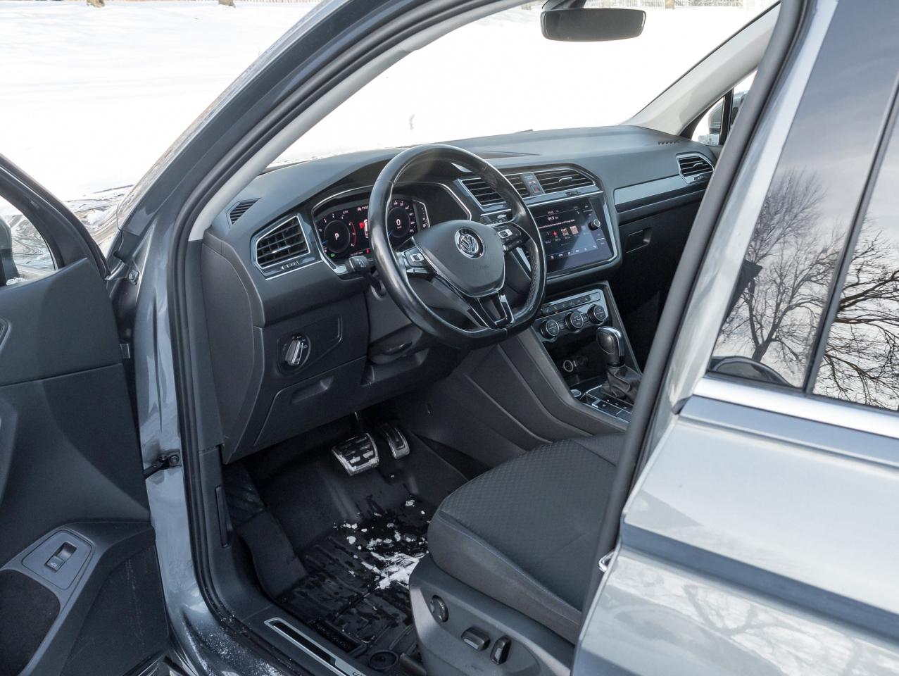 2021 Volkswagen Tiguan United 4MOTION   ONE OWNER   SAFETY CERTIFIED Photo