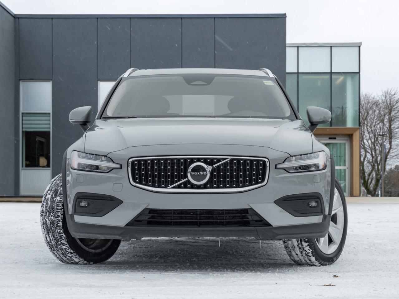 2025 Volvo V60 Cross Country B5 AWD Core  NEARLY NEW  STATION WAGON  VOLVO CPO Photo