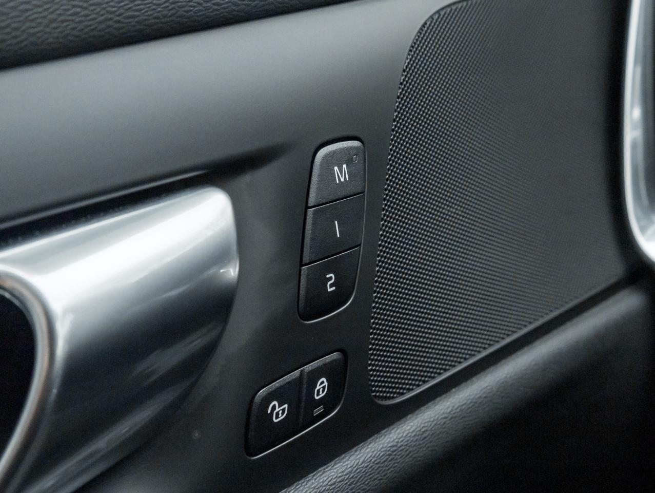 2025 Volvo V60 Cross Country B5 AWD Core  NEARLY NEW  STATION WAGON  VOLVO CPO Photo