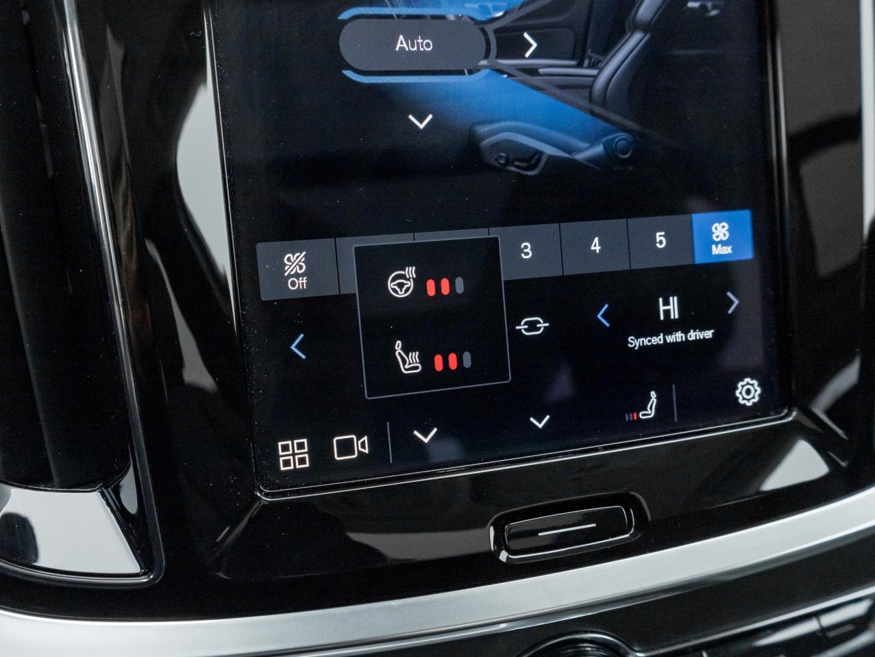 2025 Volvo V60 Cross Country B5 AWD Core  NEARLY NEW  STATION WAGON  VOLVO CPO Photo