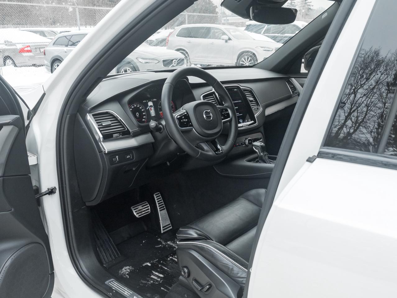 2022 Volvo XC90 T6 AWD R-Design 22"ALLOY WHEELS  NAPPA LEATHER CPO Photo