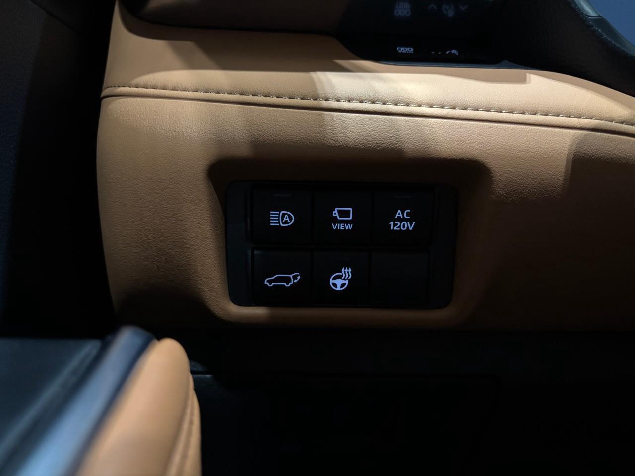 2025 Toyota Highlander Hybrid LIMITED Photo