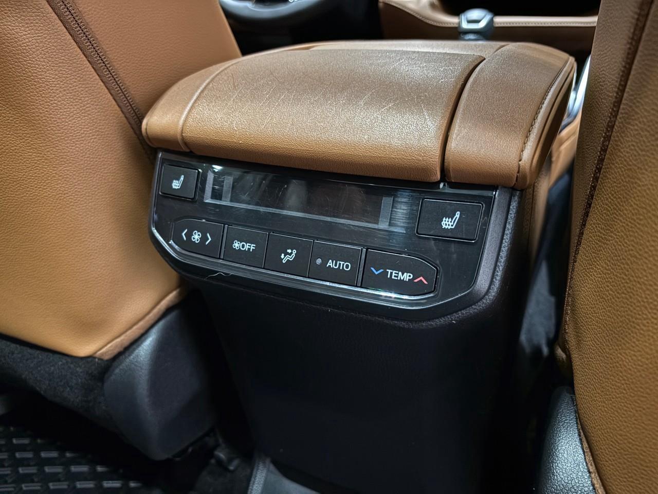 2025 Toyota Highlander Hybrid LIMITED Photo