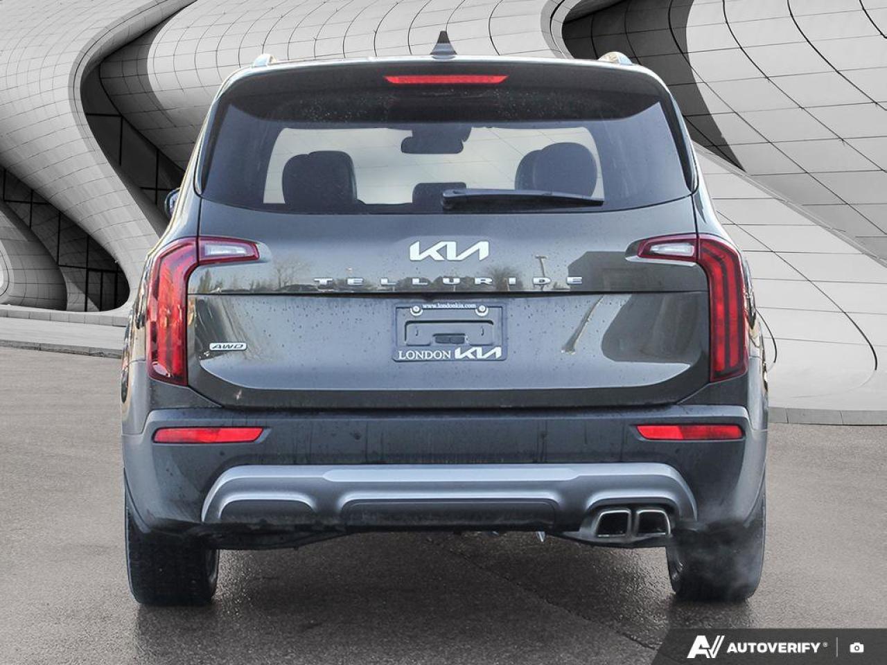 2022 Kia Telluride SX   AWD   Apple CarPlay   Heated & Cooled Seats Photo