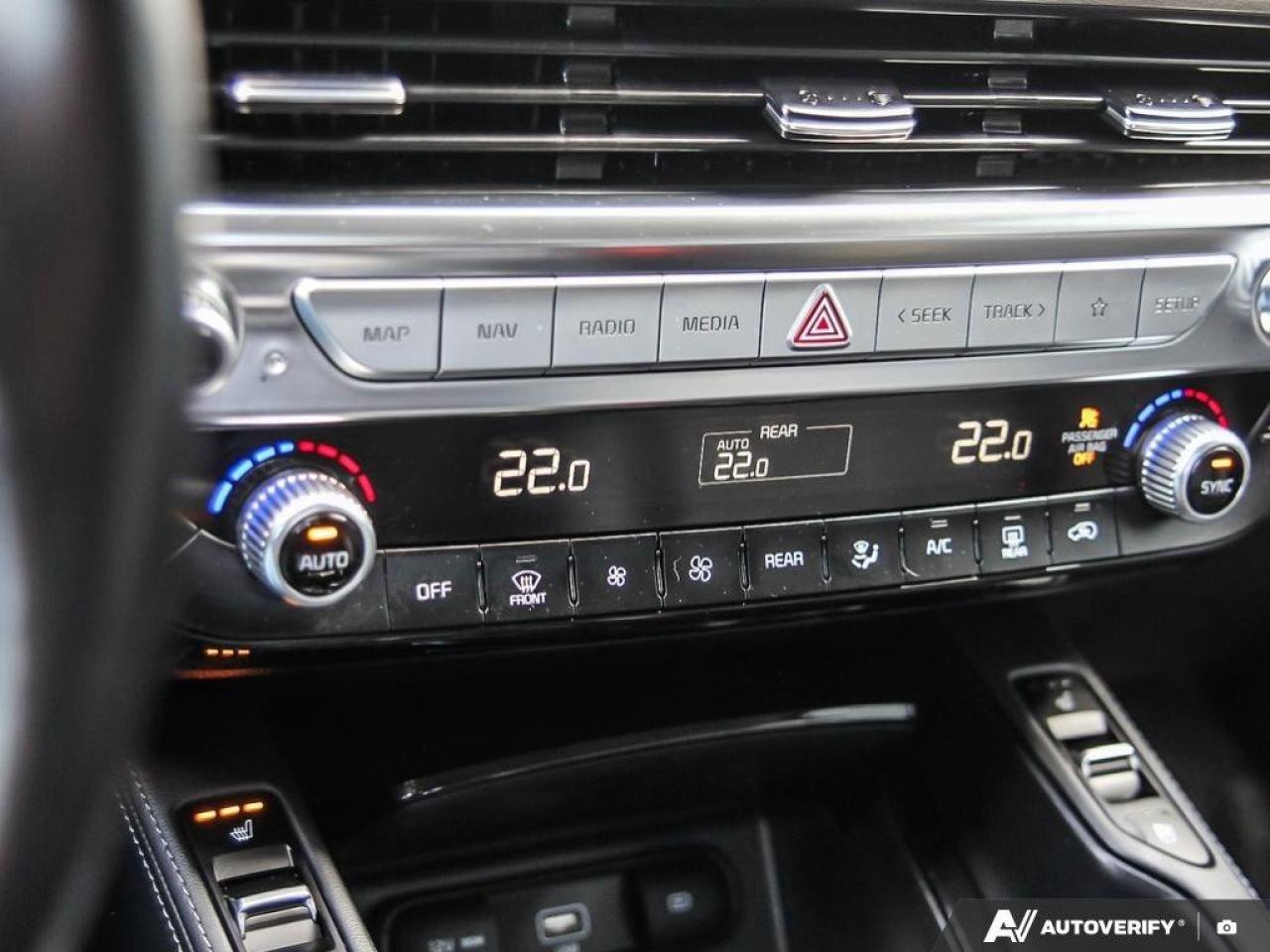 2022 Kia Telluride SX   AWD   Apple CarPlay   Heated & Cooled Seats Photo