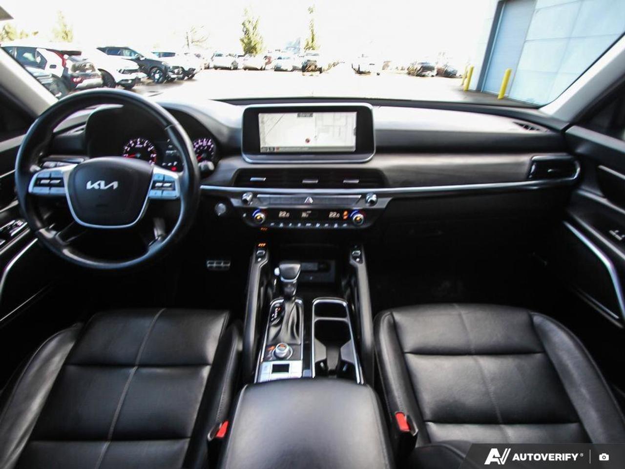 2022 Kia Telluride SX   AWD   Apple CarPlay   Heated & Cooled Seats Photo