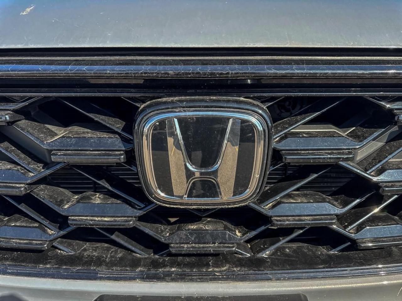 2025 Honda CR-V Hybrid Touring Photo