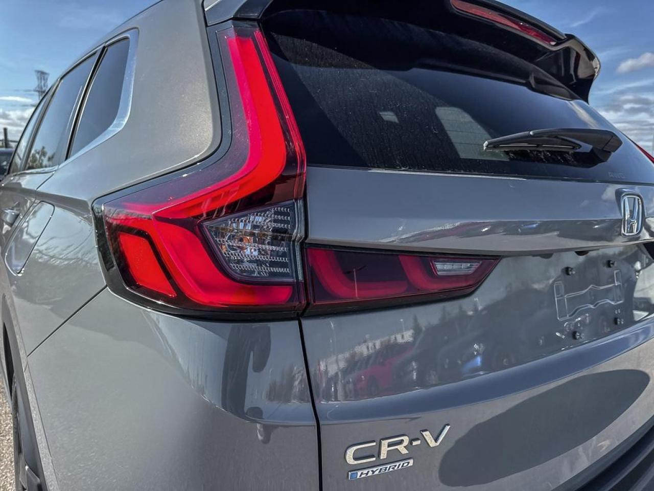 2025 Honda CR-V Hybrid Touring Photo
