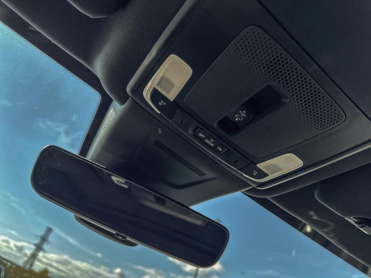 2025 Honda CR-V Hybrid Touring Photo