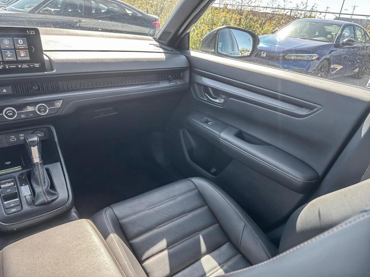 2025 Honda CR-V Hybrid EX-L Photo