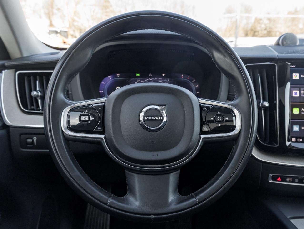 2022 Volvo XC60 B6 AWD INSCRIPTION-BOWERS & WILKINS-CPO-OFF LEASE Photo