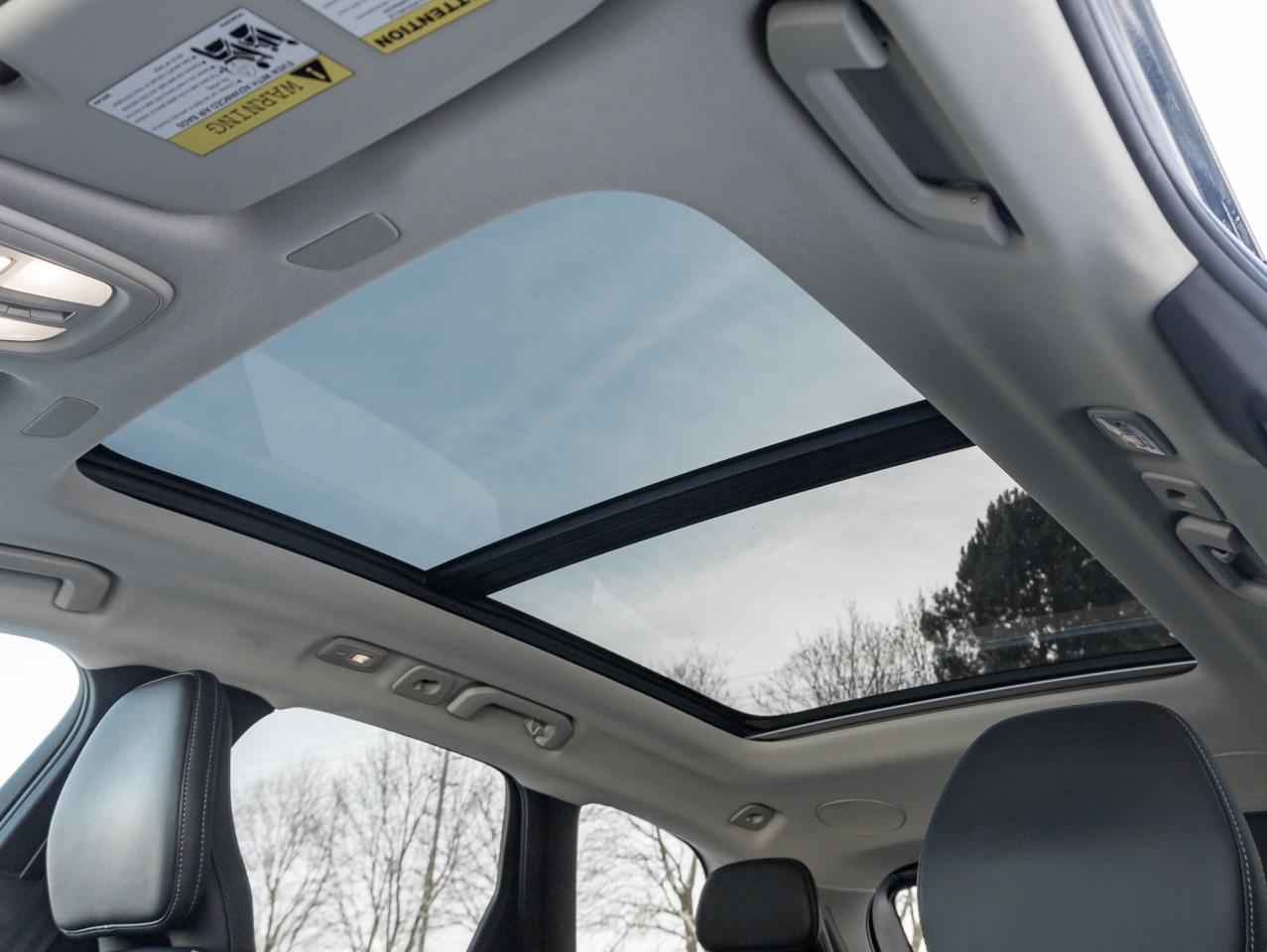 2022 Volvo XC60 B6 AWD INSCRIPTION-BOWERS & WILKINS-CPO-OFF LEASE Photo