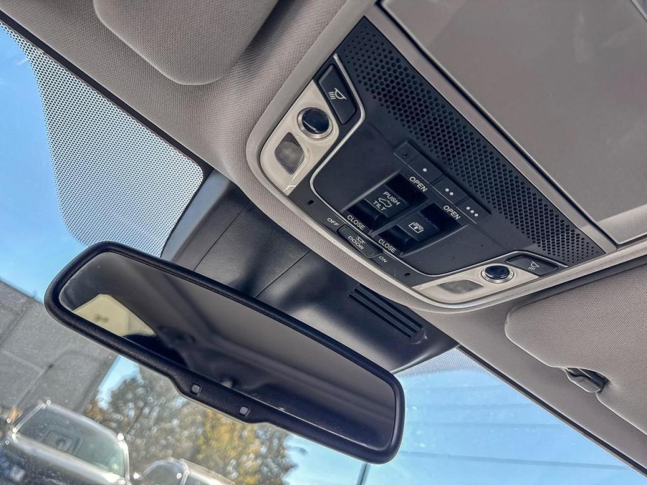 2021 Honda CR-V Touring Photo