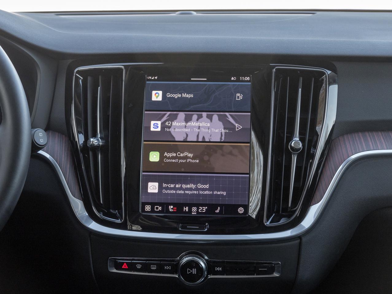 2025 Volvo V60 Cross Country B5 AWD PLUS  ISD 5th Aug 2025  CPO RATE FROM 3.49% Photo