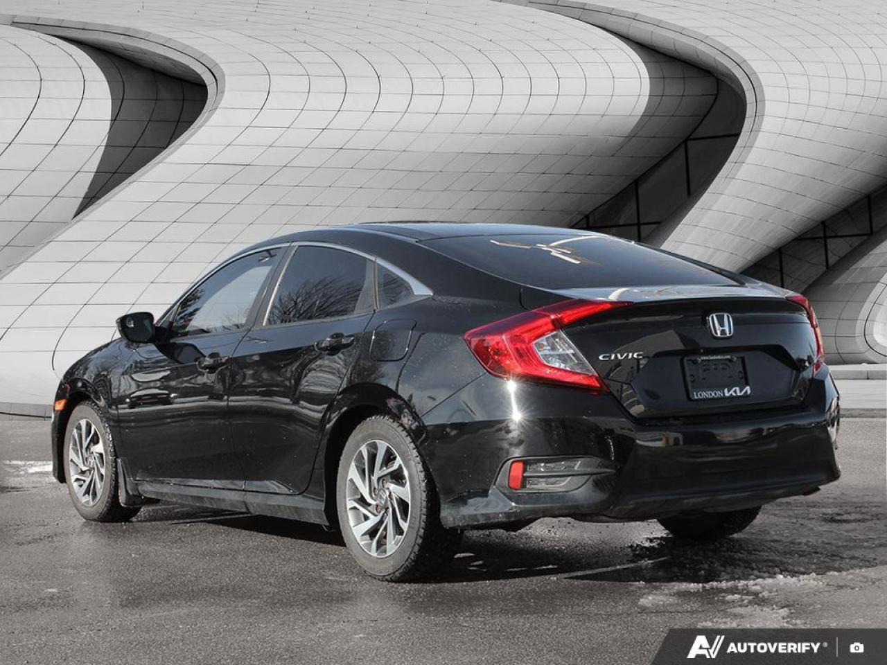 2017 Honda Civic Sedan LX Photo3
