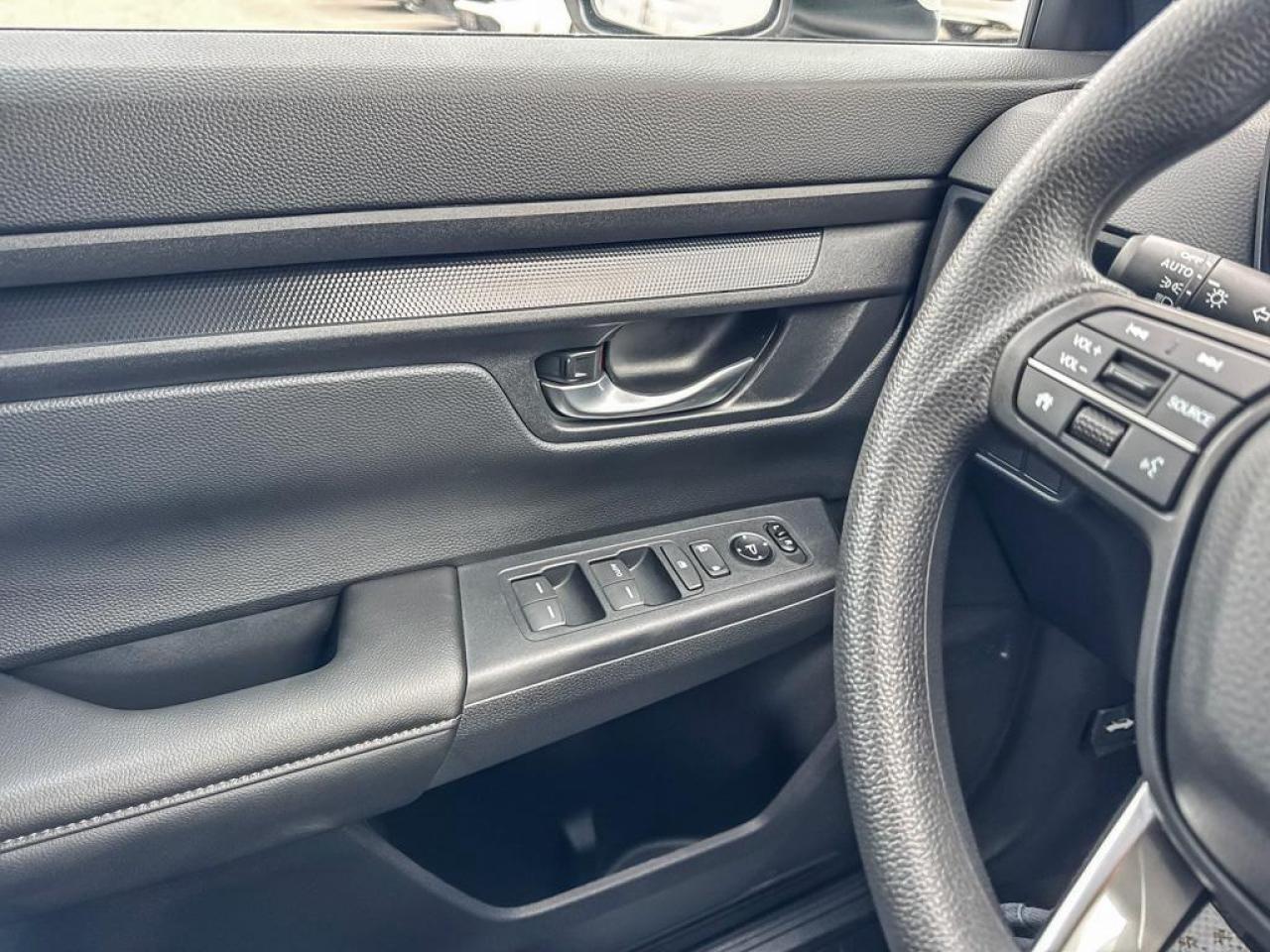 2025 Honda CR-V LX Photo