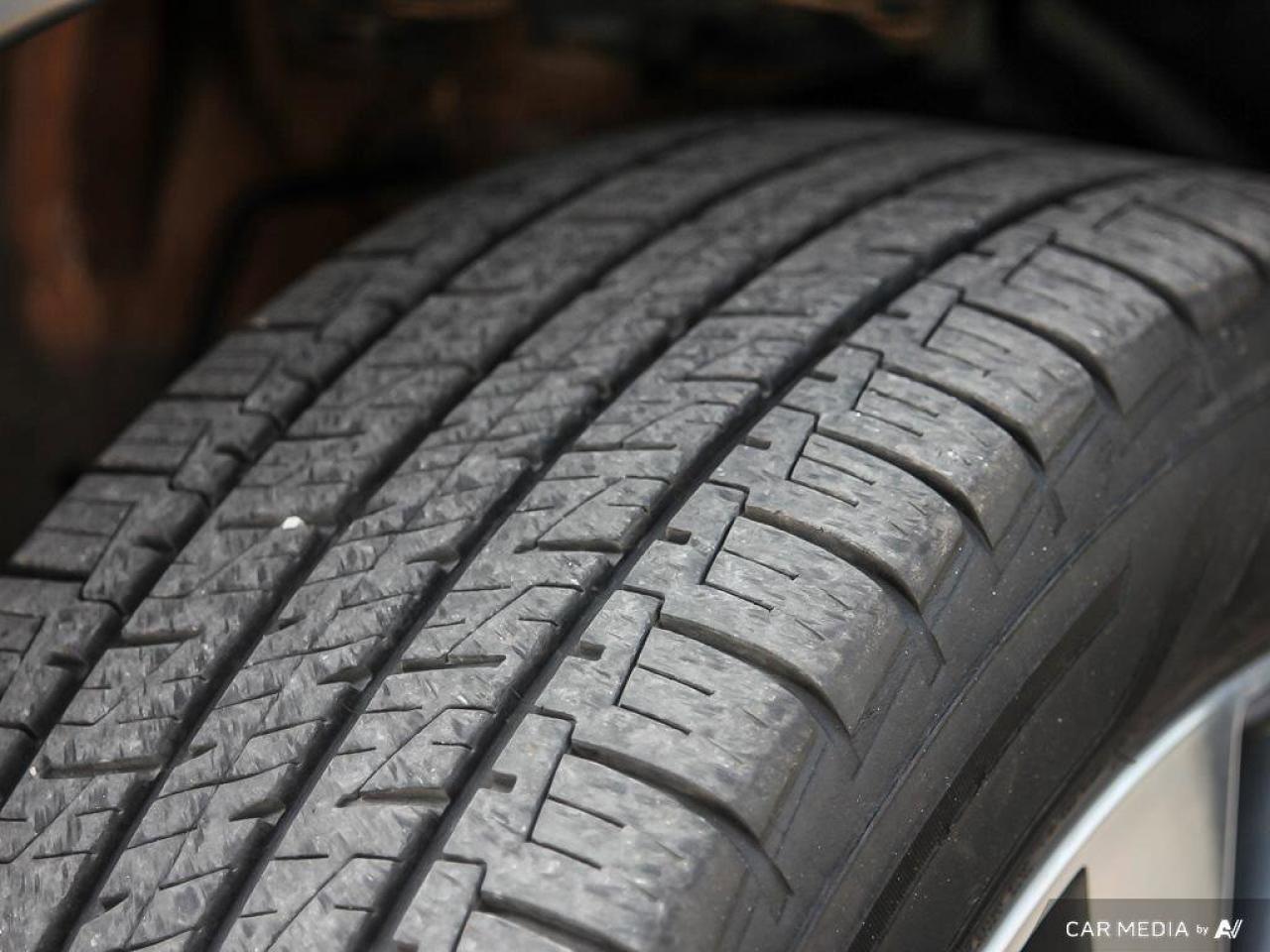 2017 Nissan Murano Platinum   V6   AWD   Leather   Sunroof   Navigati Photo