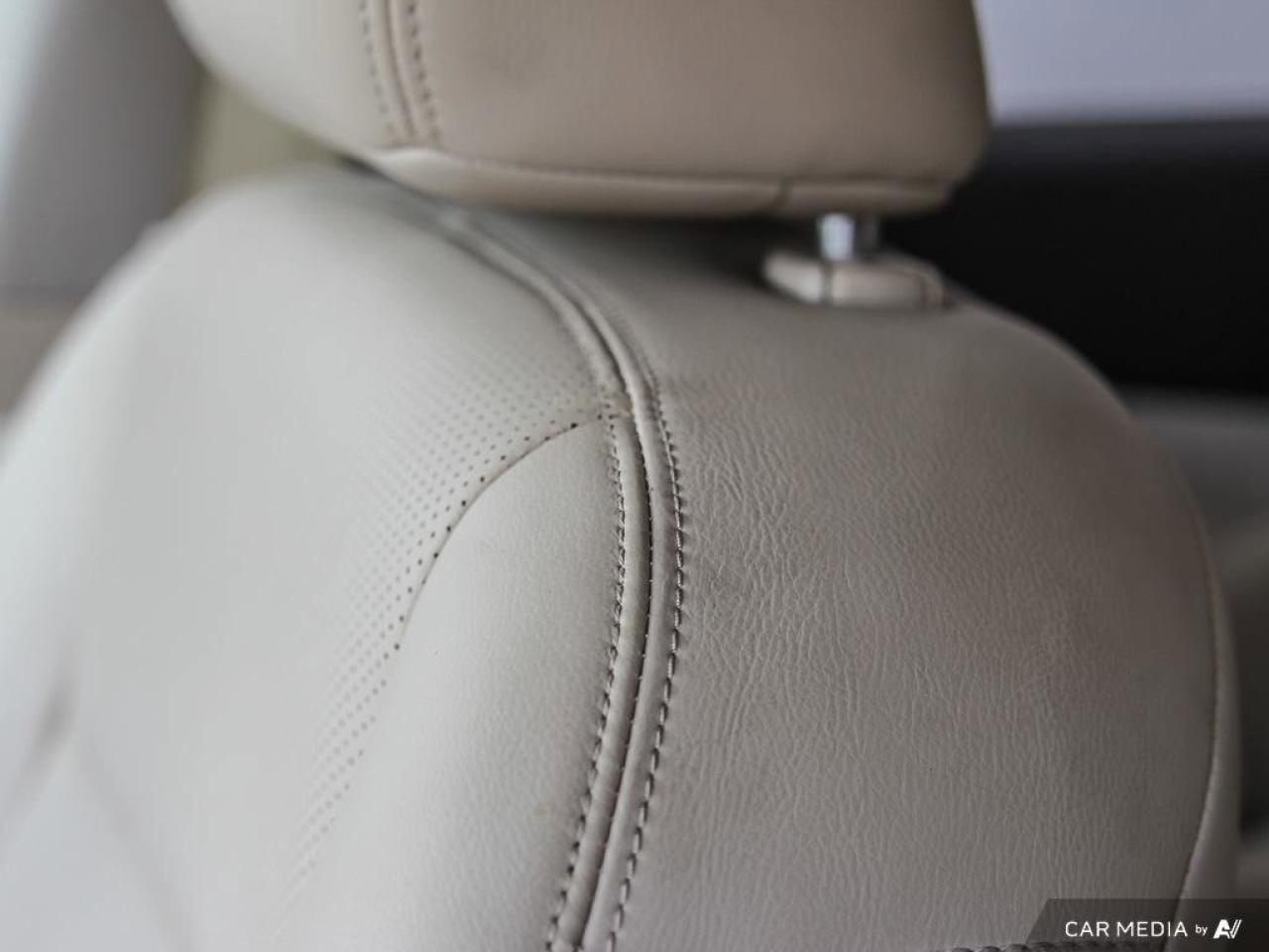 2017 Nissan Murano Platinum   V6   AWD   Leather   Sunroof   Navigati Photo