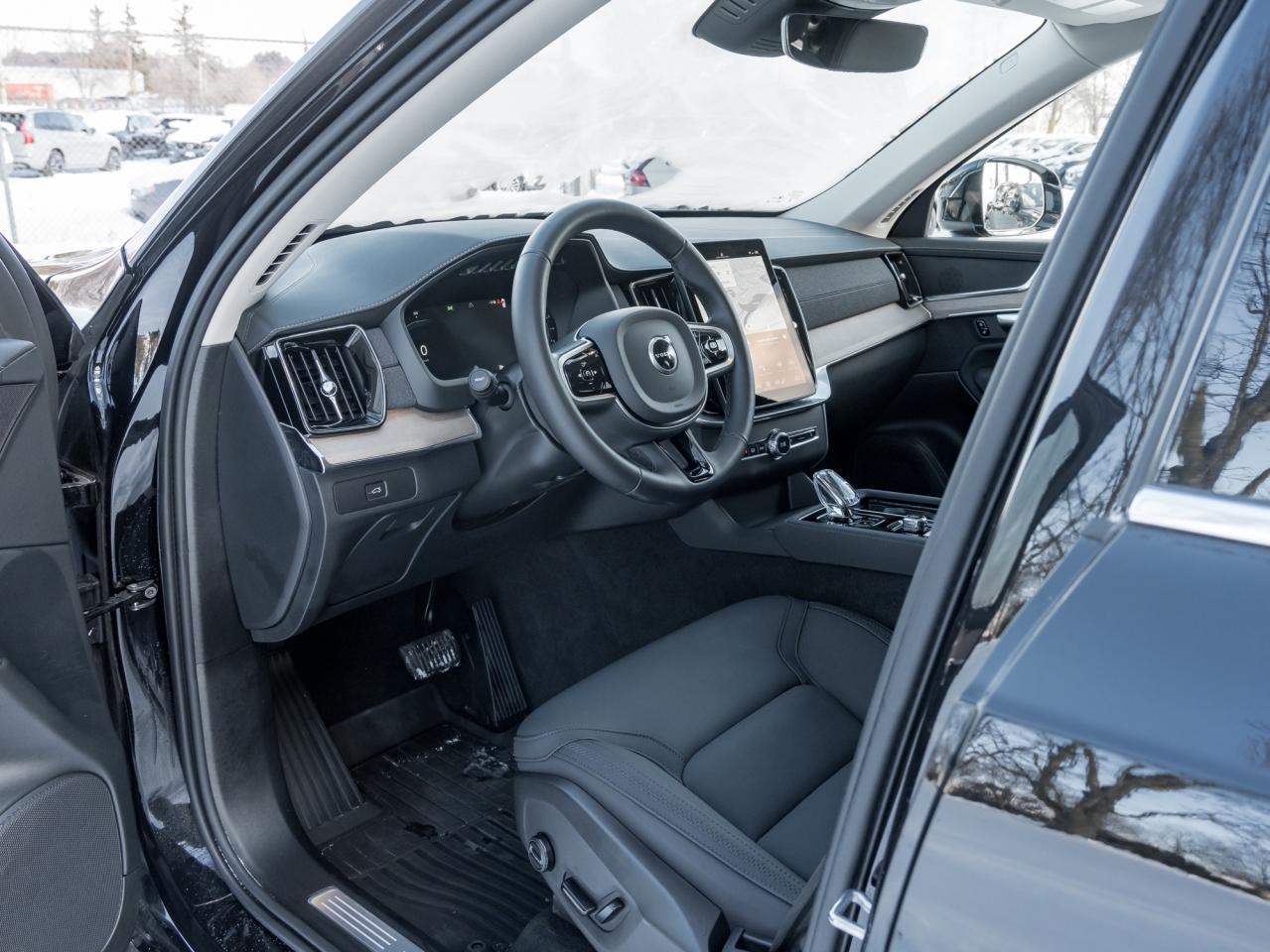 2025 Volvo XC90 2025.5 B6 AWD Plus 7-Seater  NEARLY NEW  CPO Photo