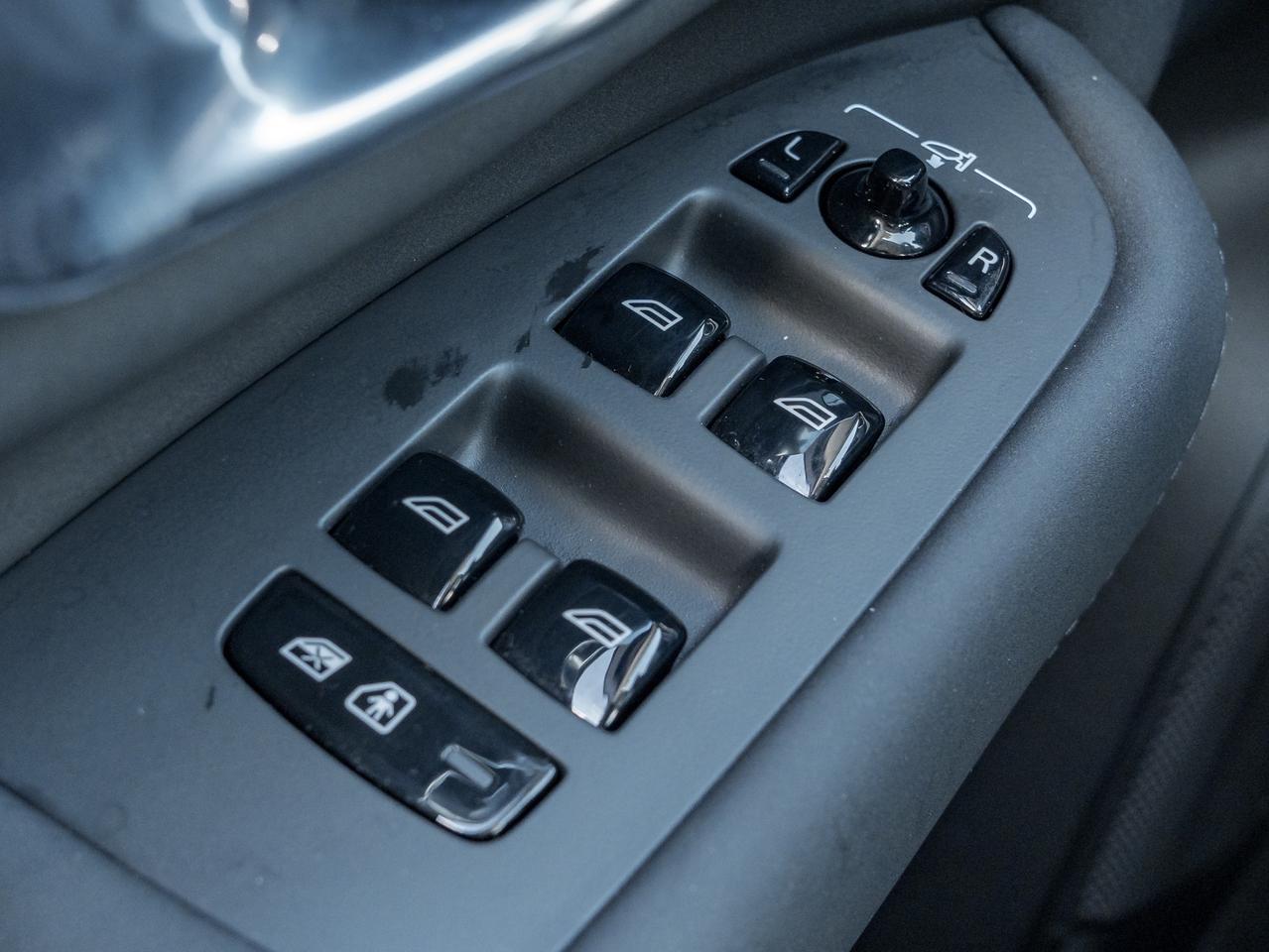 2025 Volvo XC90 2025.5 B6 AWD Plus 7-Seater  NEARLY NEW  CPO Photo