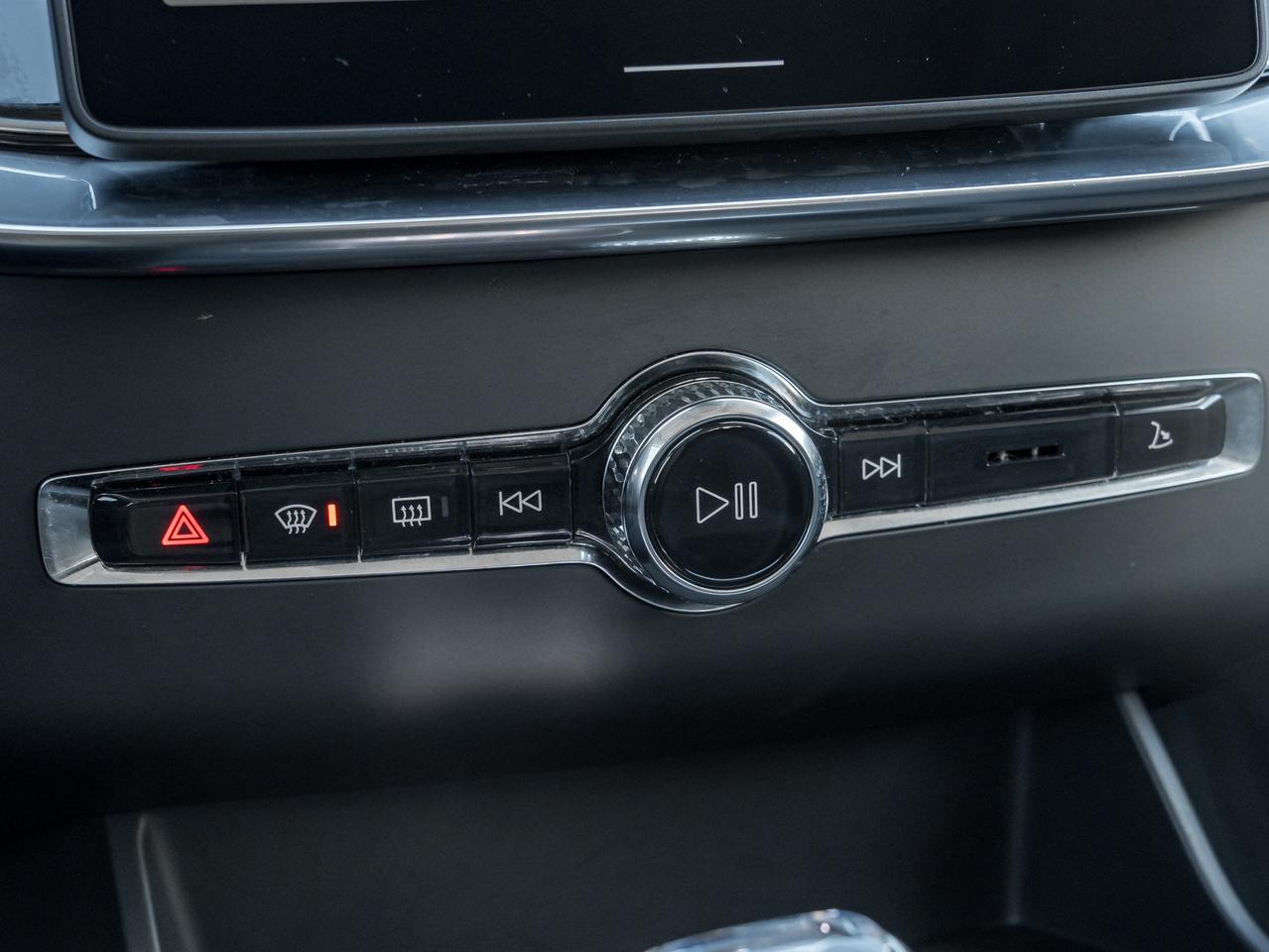 2025 Volvo XC90 2025.5 B6 AWD Plus 7-Seater  NEARLY NEW  CPO Photo