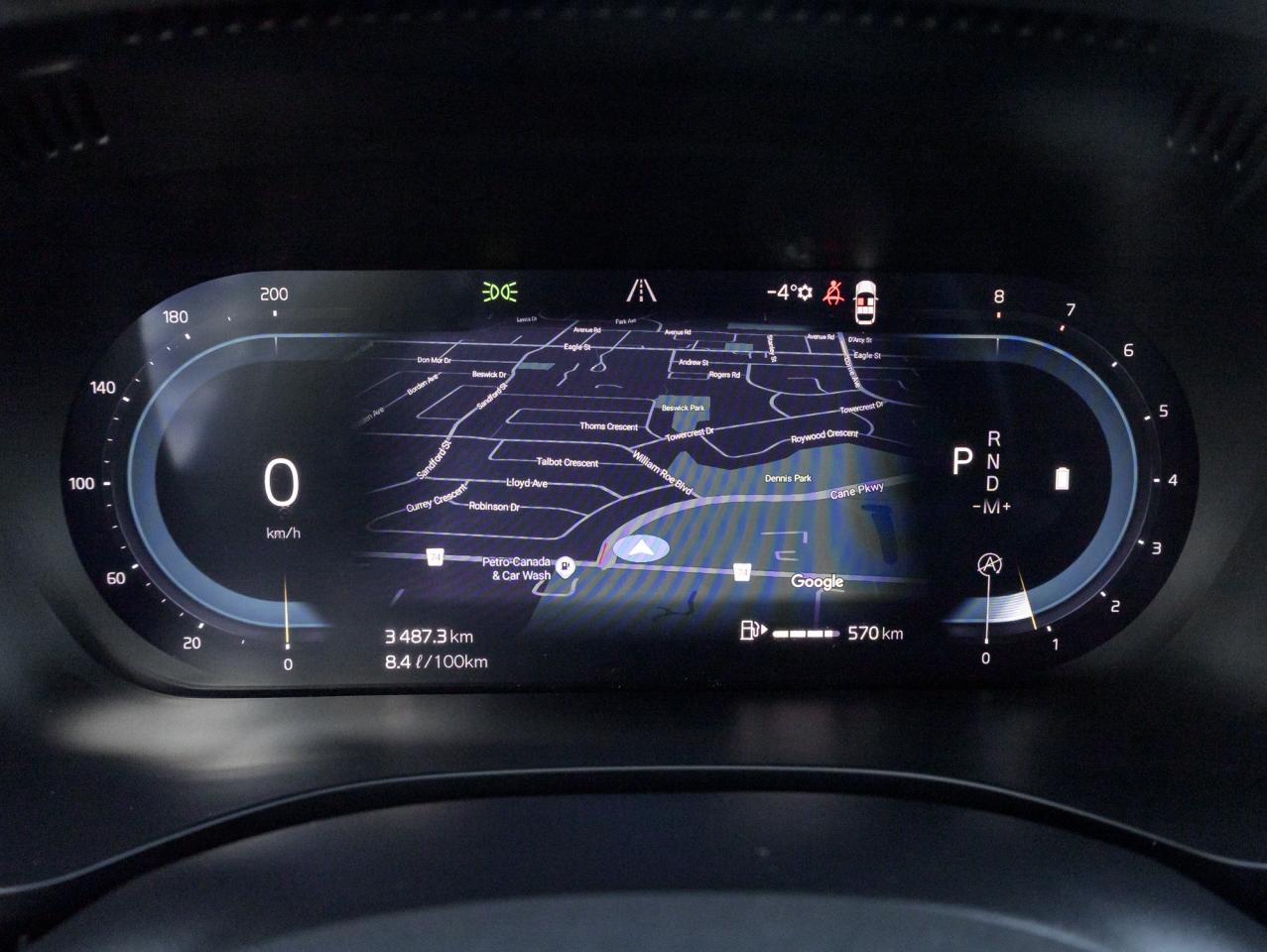 2025 Volvo XC60 B5 AWD Core Dark Theme 19" ALLOY WHEELS  VOLVO CPO Photo