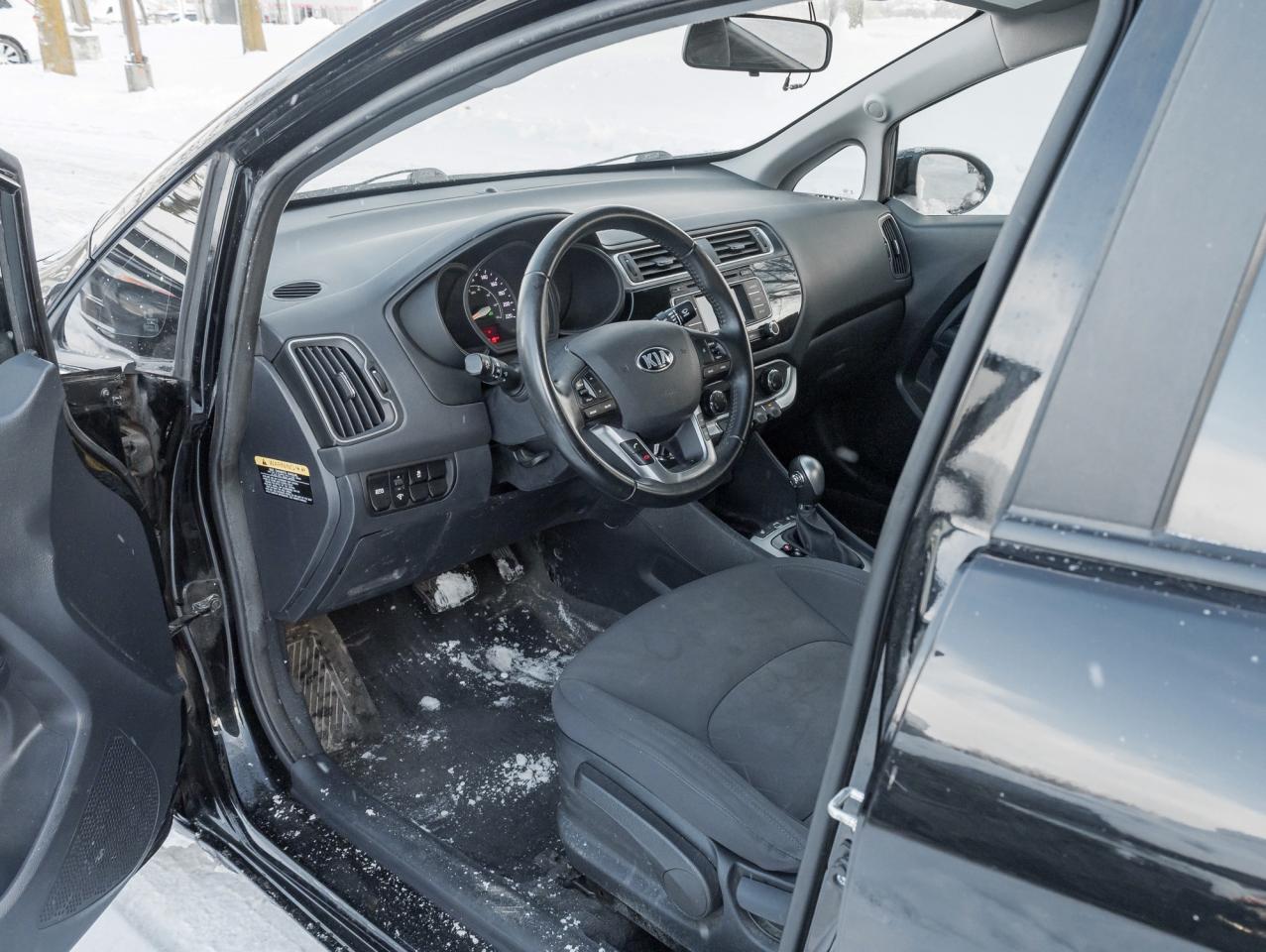 2017 Kia Rio 4dr Sdn Auto EX+ w-Sunroof   AS IS Photo