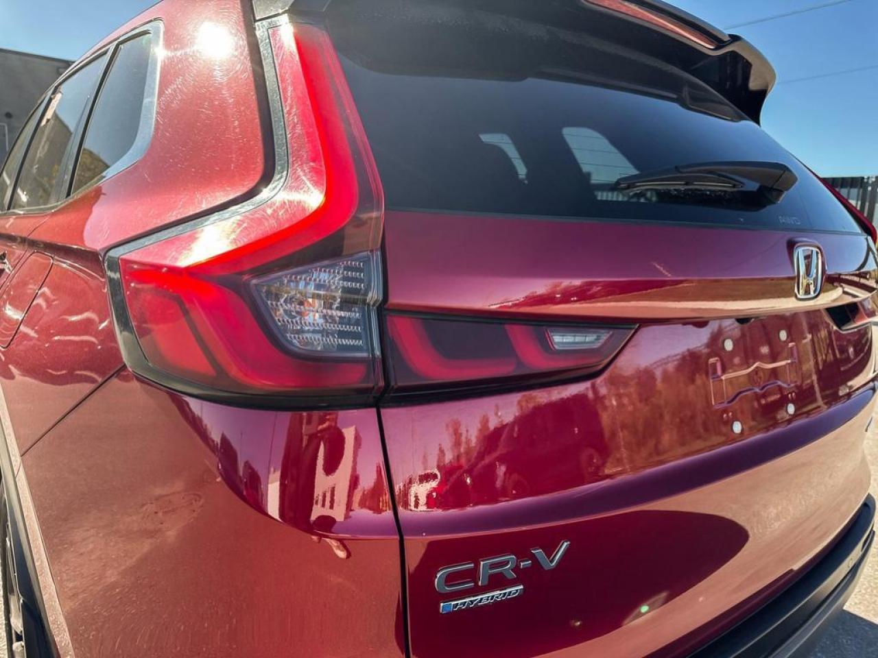 2023 Honda CR-V Hybrid Touring Photo