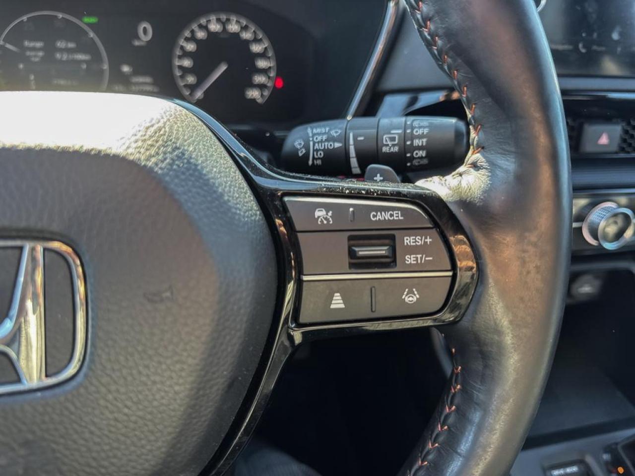 2023 Honda CR-V Hybrid Touring Photo