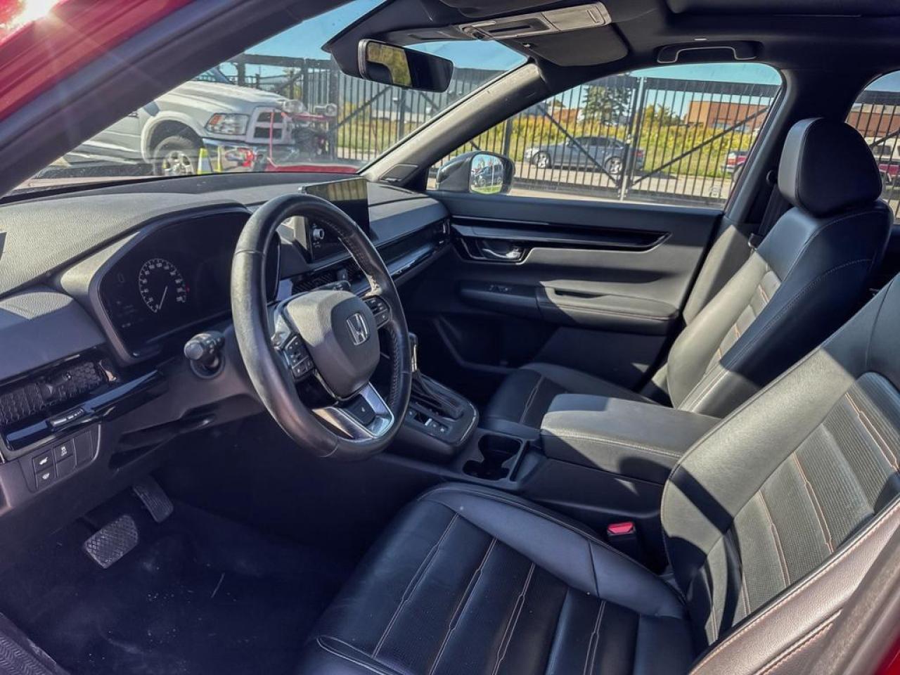 2023 Honda CR-V Hybrid Touring Photo