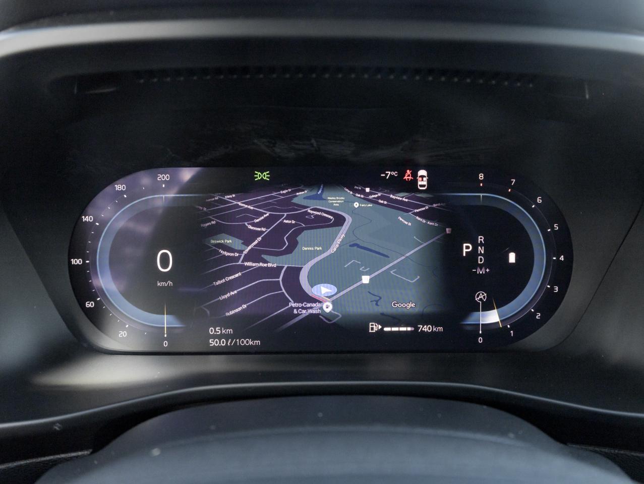 2025 Volvo XC40 B5 AWD Plus Dark Theme  20" ALLOY WHEELS  CPO Photo