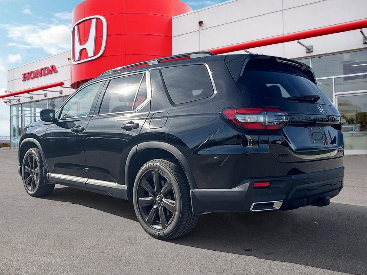 2025 Honda Pilot Black Edition Photo3
