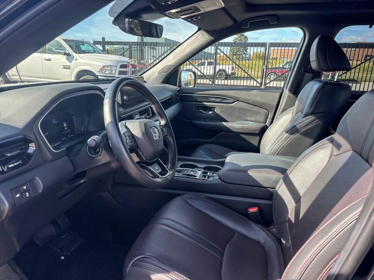 2025 Honda Pilot Black Edition Photo