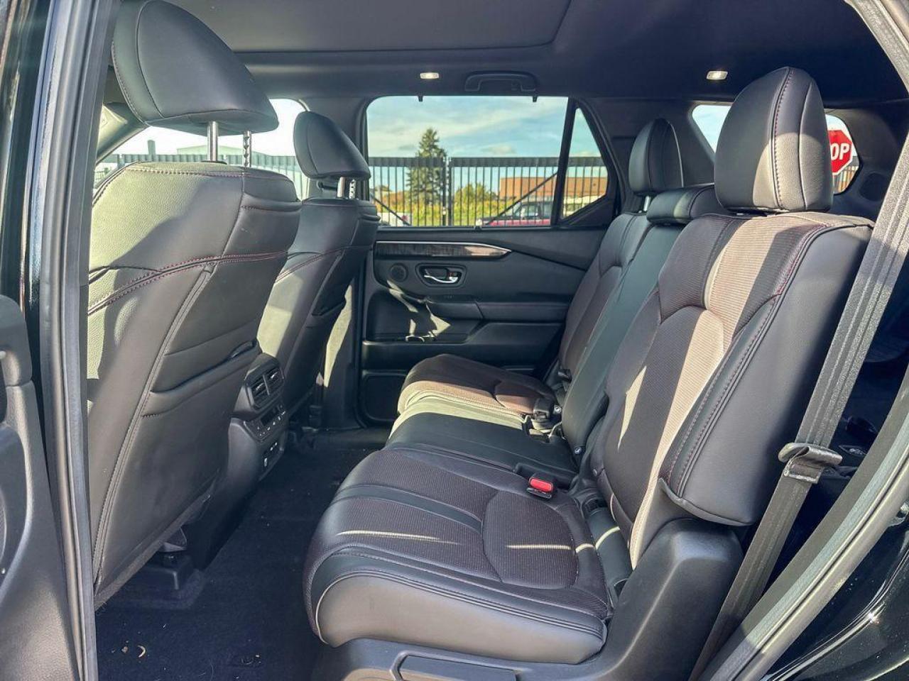 2025 Honda Pilot Black Edition Photo