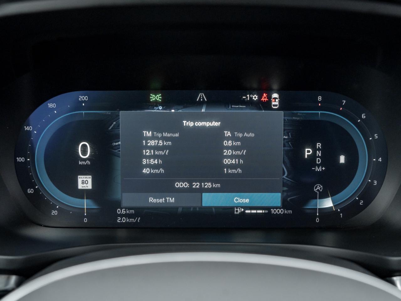 2025 Volvo V60 Cross Country B5 AWD Core  18" ALLOY WHEELS  STATION WAGON  CPO Photo