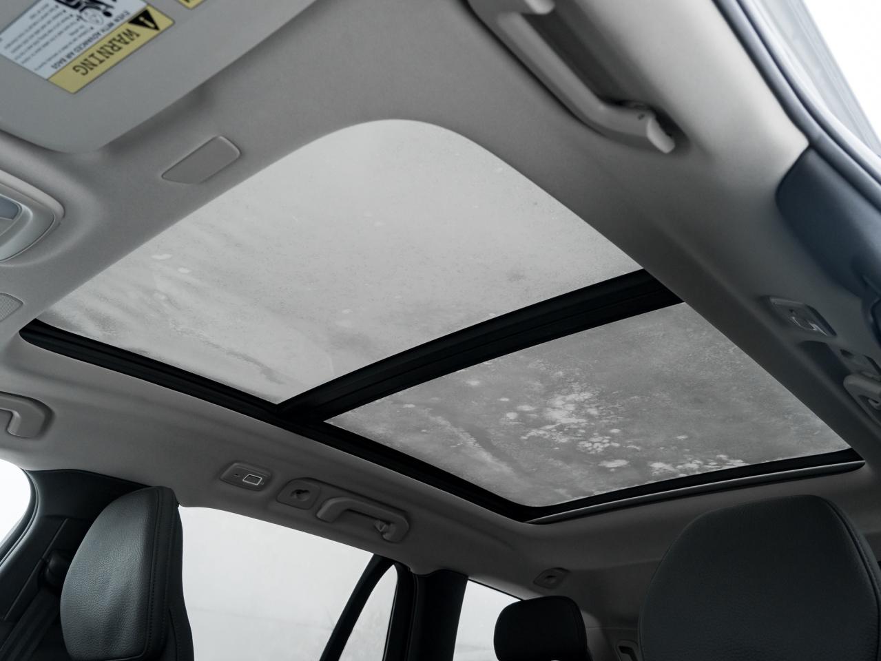 2025 Volvo V60 Cross Country B5 AWD Core  18" ALLOY WHEELS  STATION WAGON  CPO Photo