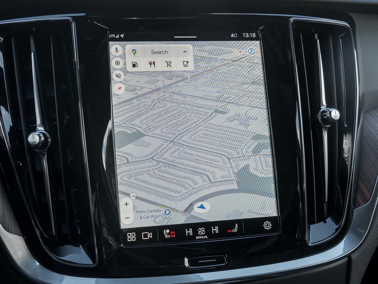 2025 Volvo V60 Cross Country B5 AWD Plus  CPO RATE fr 3.49%*  STATION WAGON Photo