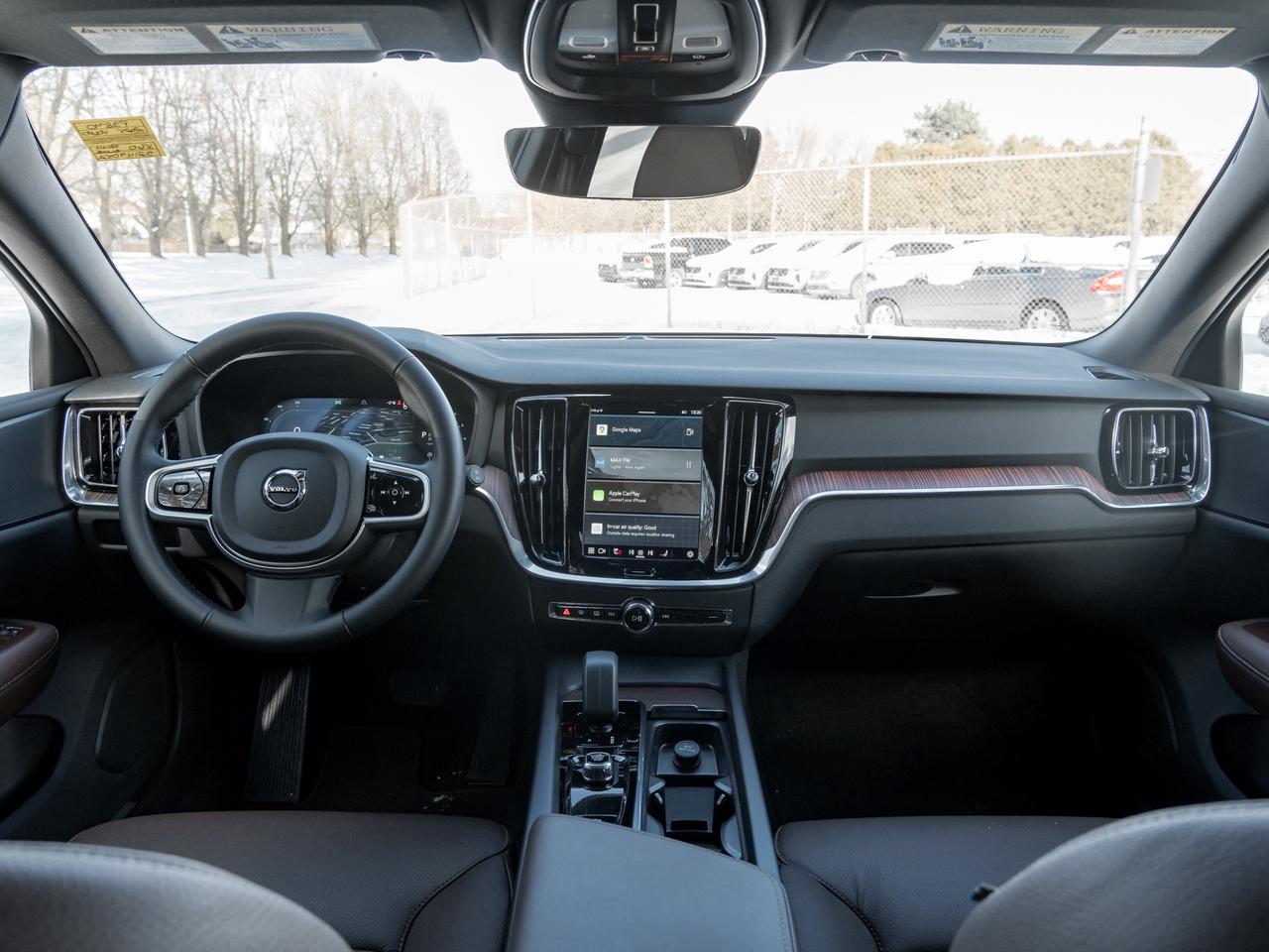 2025 Volvo V60 Cross Country B5 AWD Plus  CPO RATE fr 3.49%*  STATION WAGON Photo