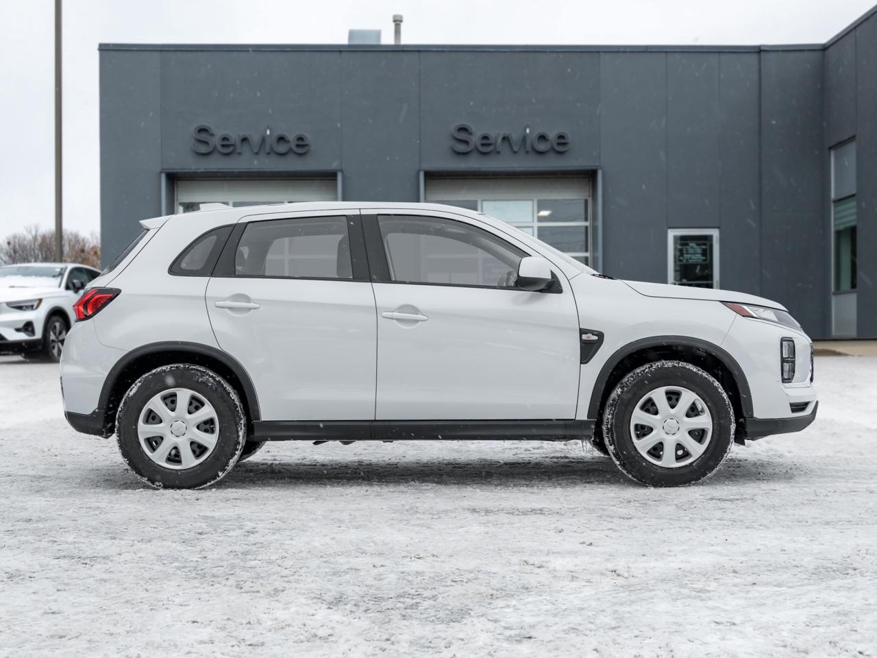 2022 Mitsubishi RVR ES FWD   CPO FINANCE RATES FOR AS LOW AS 0.90% Photo