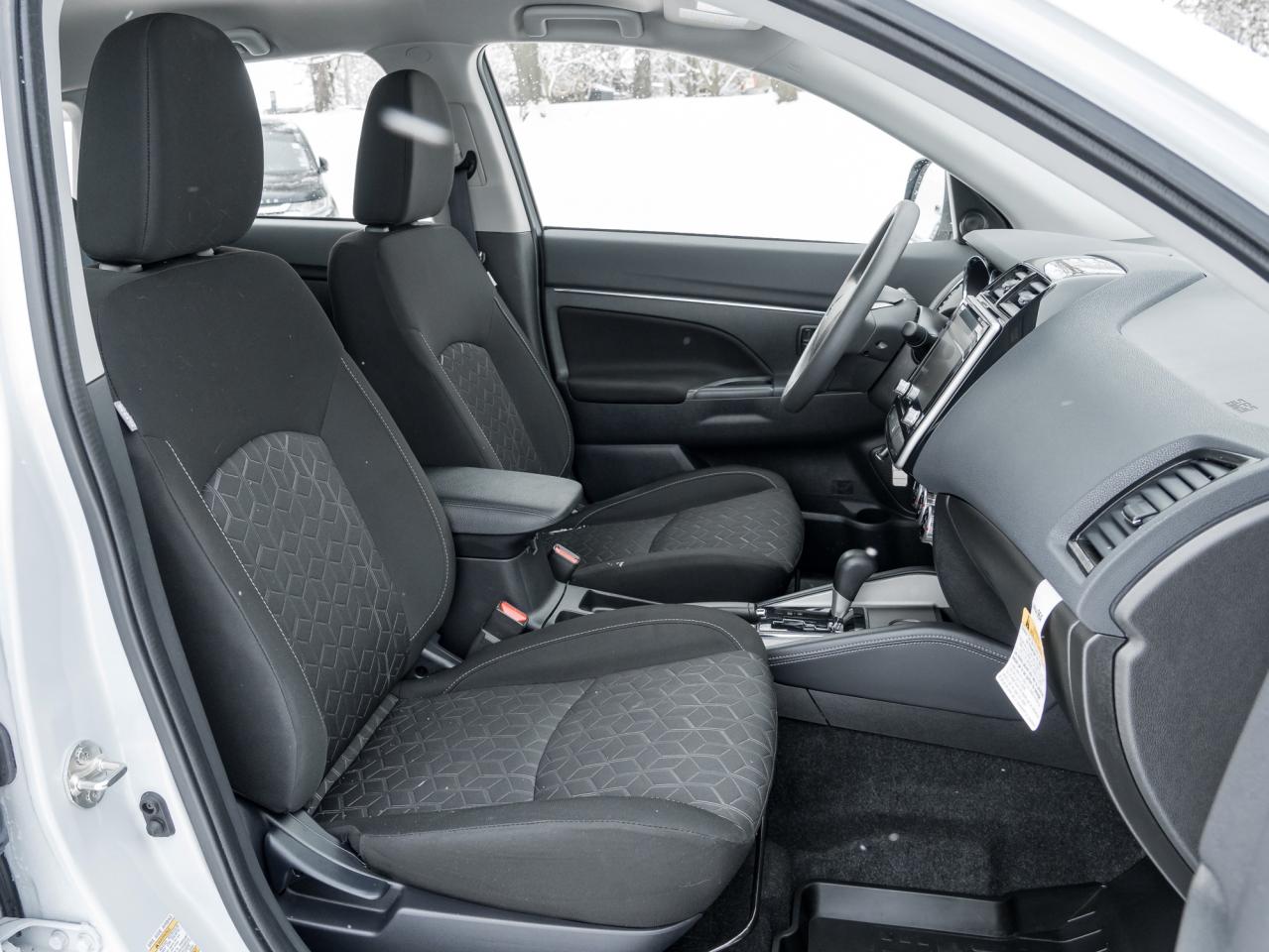 2022 Mitsubishi RVR ES FWD   CPO FINANCE RATES FOR AS LOW AS 0.90% Photo