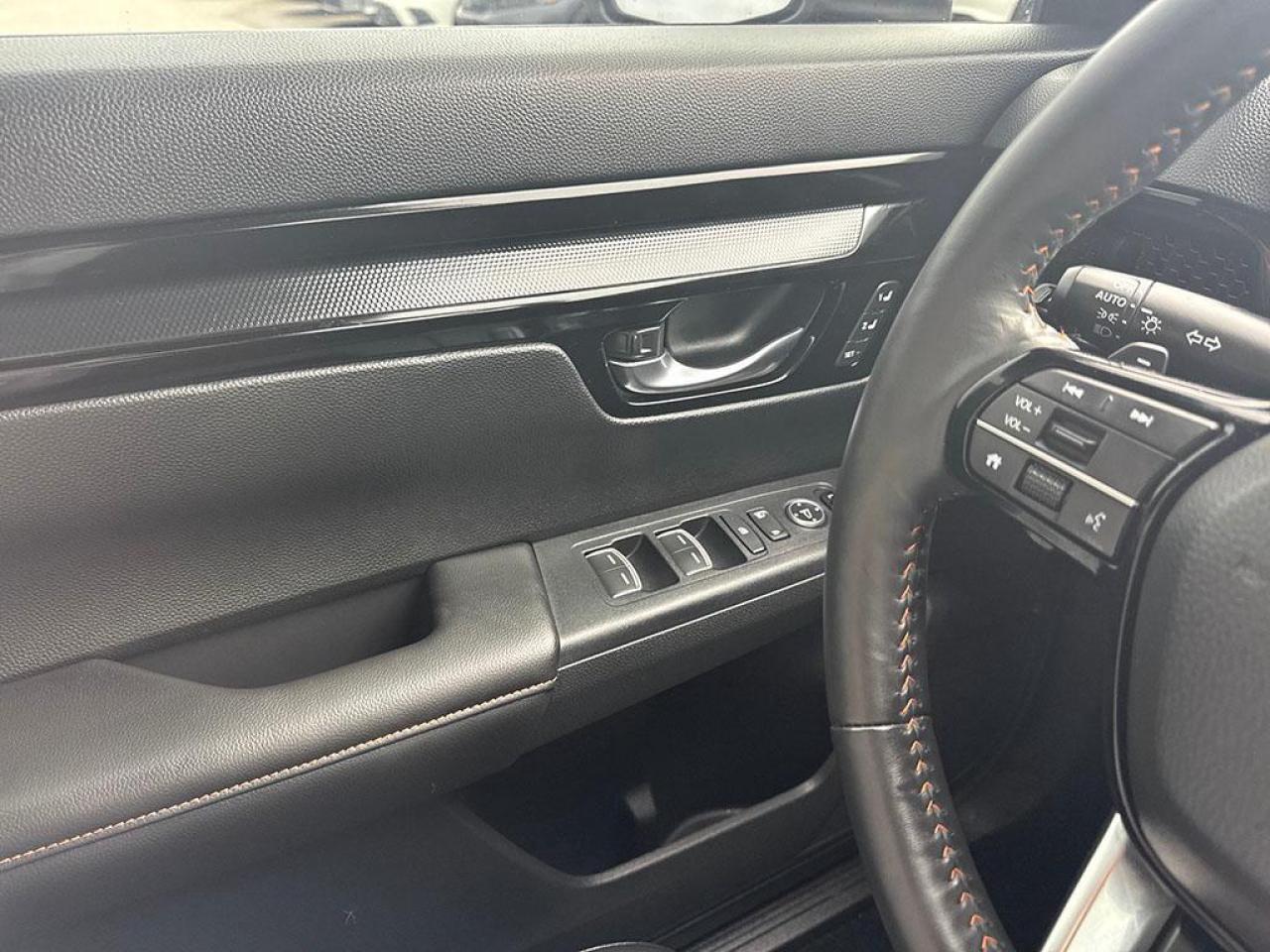 2025 Honda CR-V Hybrid Touring Photo