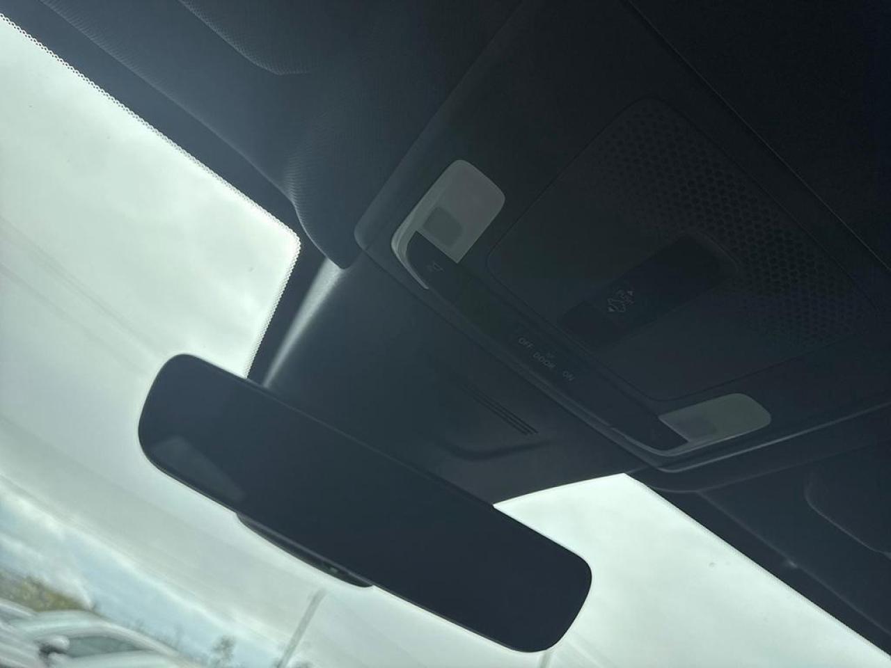 2025 Honda CR-V Hybrid Touring Photo